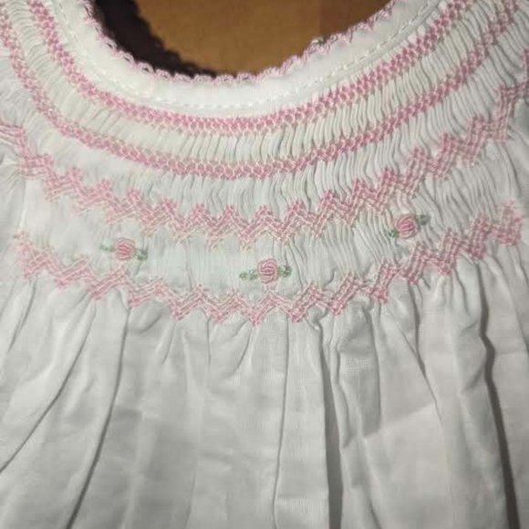 Cuclie Baby Smocked Collar Bubble Romper sz 6/9 mth - Picture 2 of 5